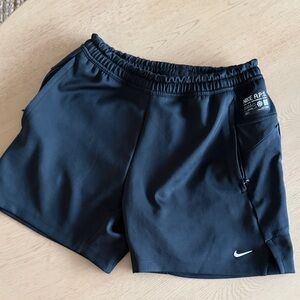 NIKE Black Performance Shorts with Pockets Medium